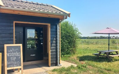 De Lekhoeve opent streekproductenautomaat